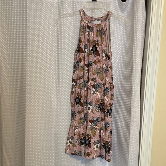LOFT Dresses & Skirts - LOFT Pink Floral Halter Dress